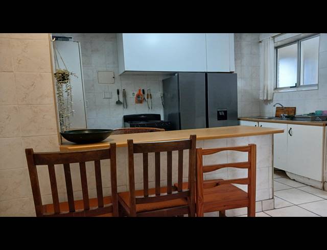 1 BEDROOM FLAT FOR SALE IN AMANZIMTOTI